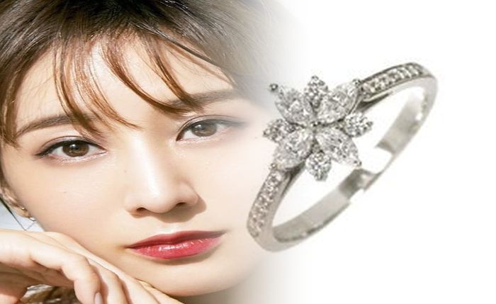 婚約 指輪 30 万 ティファニー