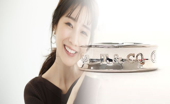 エンゲージ リング ティファニー 値段