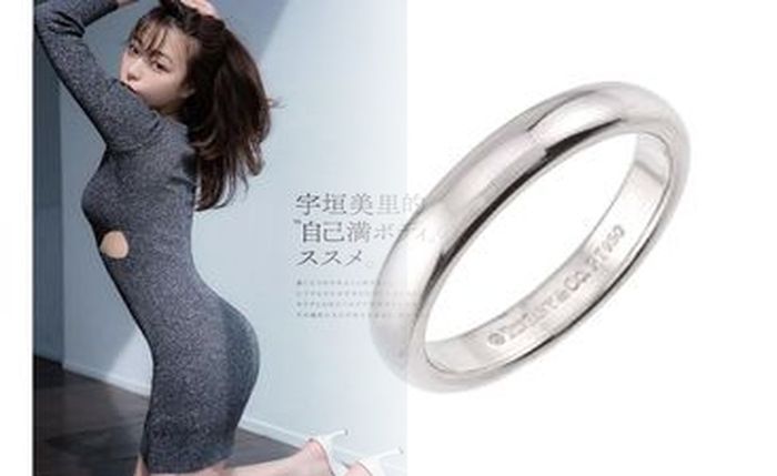 ジャスティン ビーバー 指輪 ティファニー