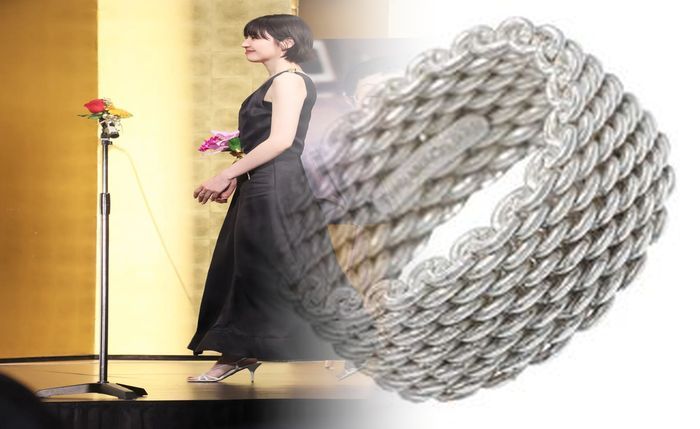 ティファニー スネーク リング 定価