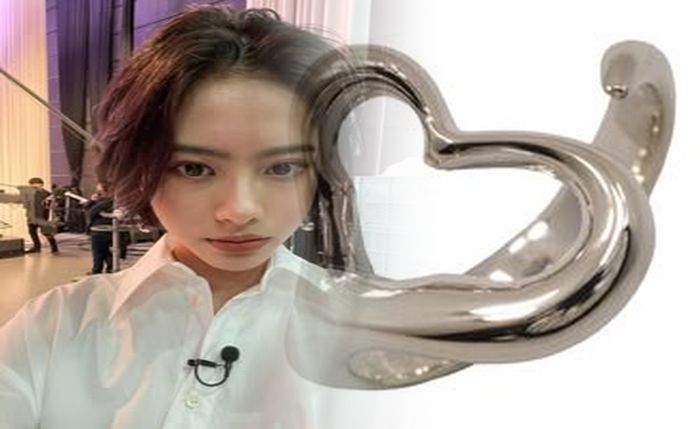 ティファニー 結婚 指輪 黒