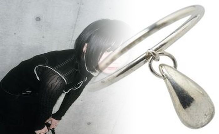 ティファニー 結婚 指輪 3 石