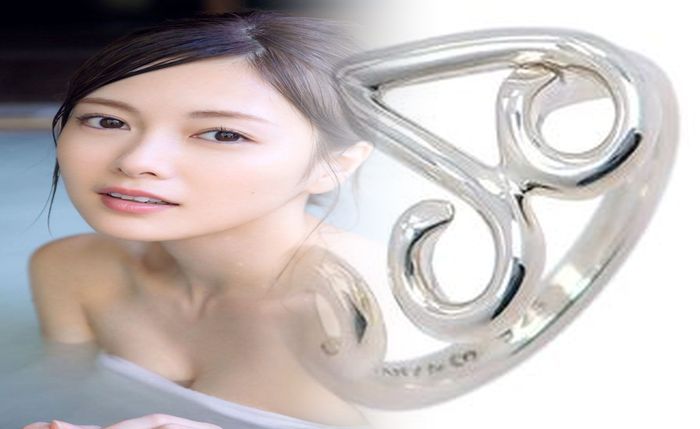 ティファニー 結婚 指輪 安い の