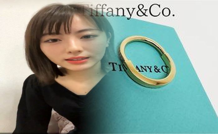 婚約 指輪 ティファニー カルティエ