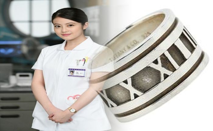 婚約 指輪 ティファニー ハーモニー