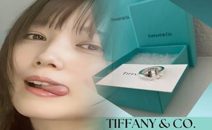 ティファニー 指輪 ホワイト ゴールド