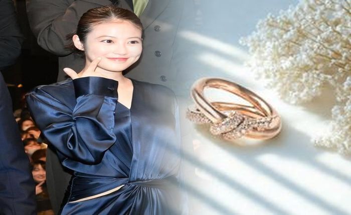 エンゲージ リング ティファニー 値段