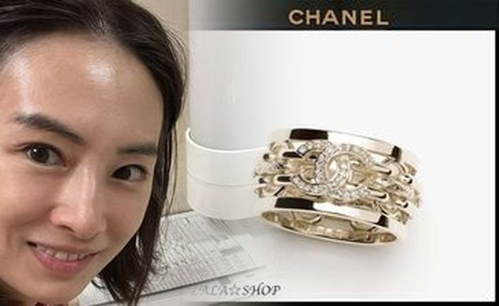 シャネル アイ シャドウ 人気 色