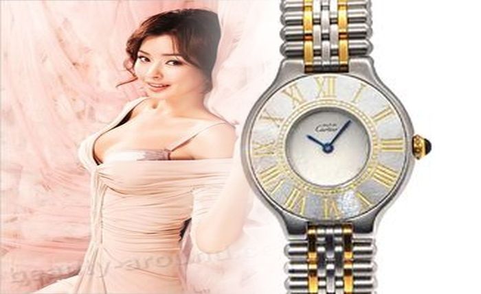 30 代 女性 時計 カルティエ