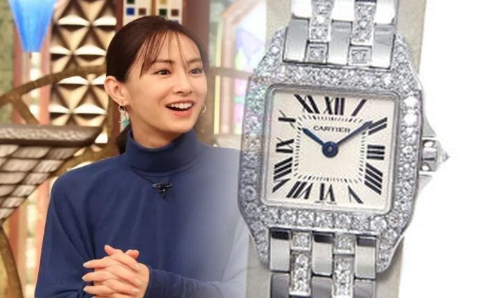 カルティエ 時計 ベルト 外し 方