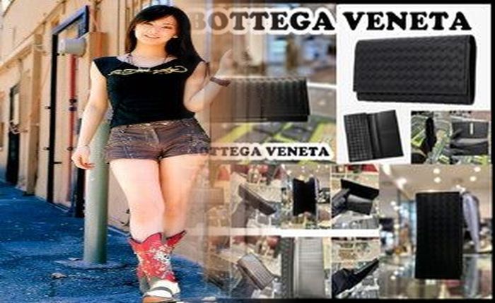 ボッテガ ヴェネタ 三 つ折り 財布