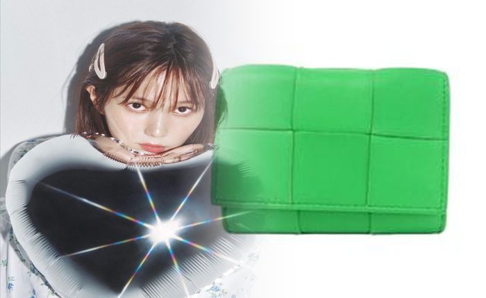 ボッテガ ヴェネタ 三 つ折り 財布