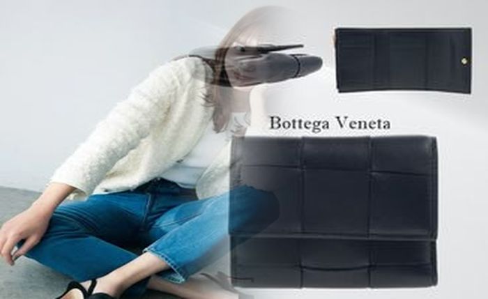 ボッテガ 財布 ファスナー 紐