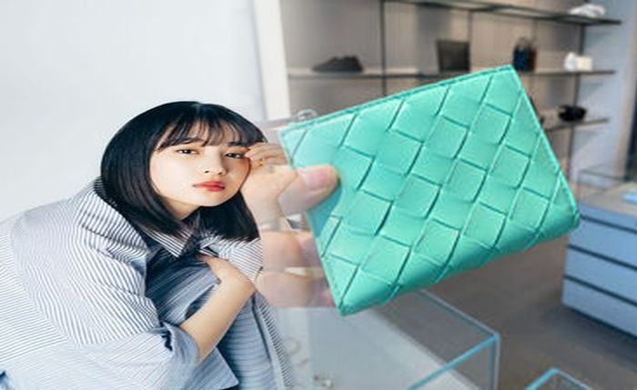 ボッテガ ヴェネタ ミニ 財布 メンズ