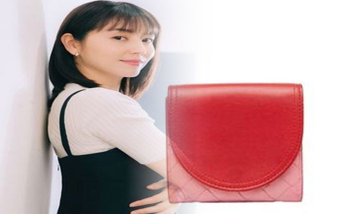 ボッテガ ヴェネタ 財布 芸能人