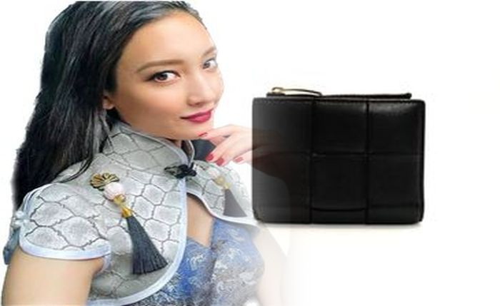 ボッテガ 二 つ折り 財布 レディース