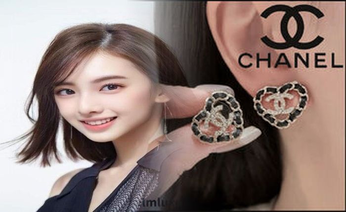 シャネル の ピアス の 値段