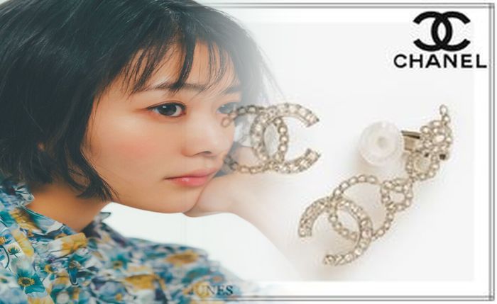 シャネル ライン ストーン ピアス