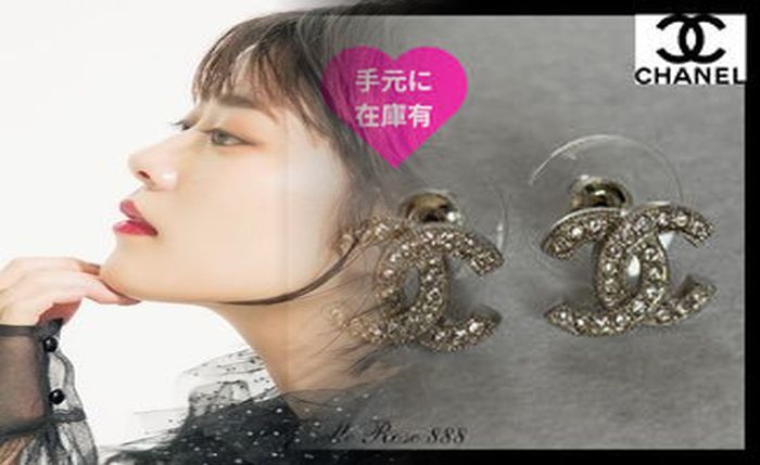 シャネル ピアス 着 画