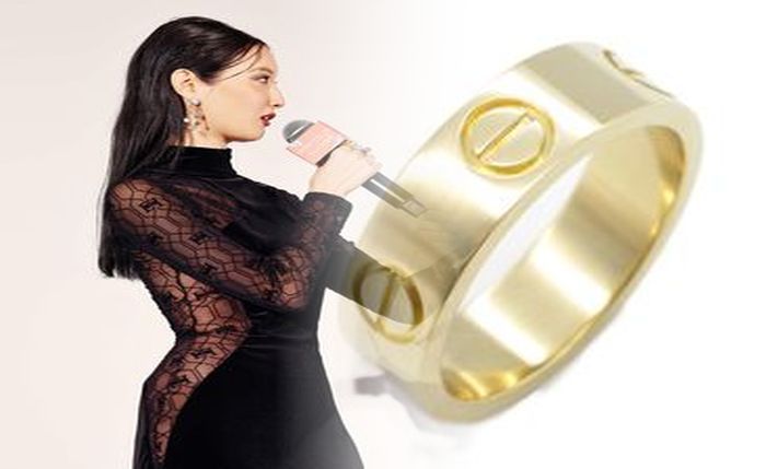 結婚 指輪 ネックレス カルティエ