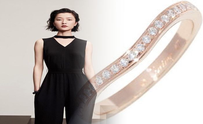 カルティエ ピンキー リング 値段