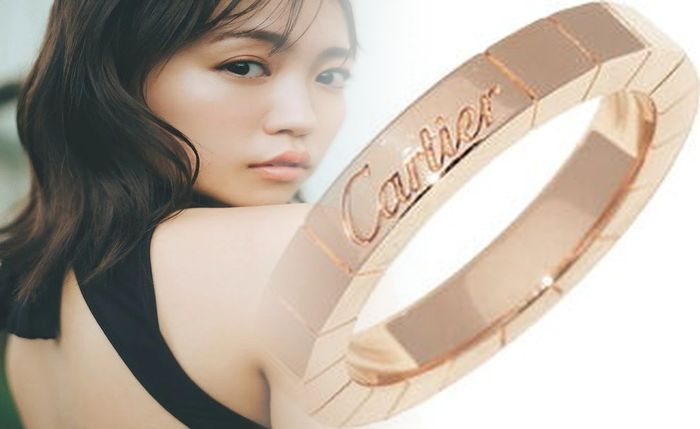 カルティエ 婚約 指輪 70 万