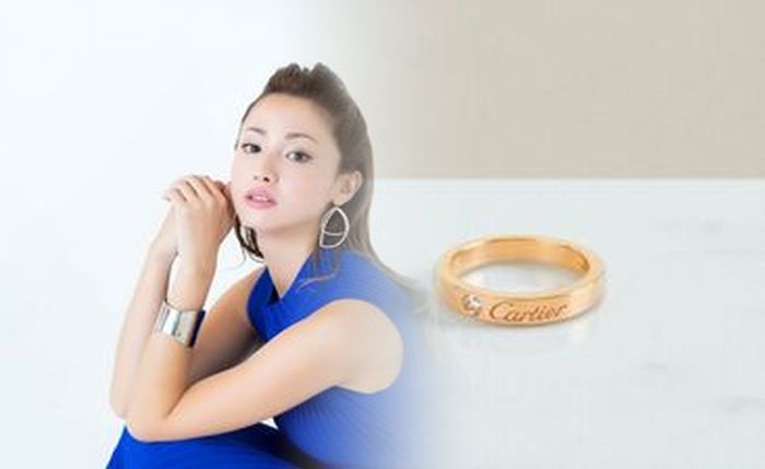 カルティエ ピンキー リング 値段