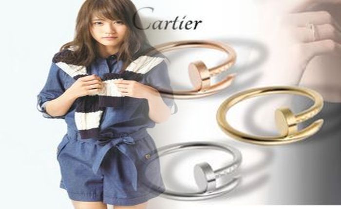 婚約 指輪 カルティエ バレリーナ 価格