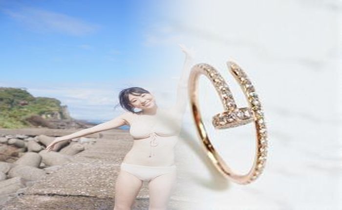 エタンセル ドゥ カルティエ ソリテール リング 価格