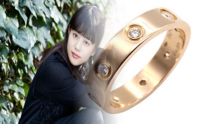 カルティエ 婚約 指輪 20 万