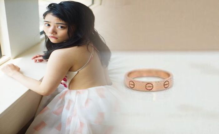 カルティエ 婚約 指輪 30 万