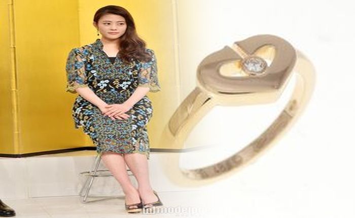 婚約 指輪 カルティエ バレリーナ 価格