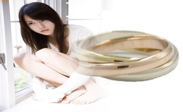 カルティエ トリニティ リング 刻印