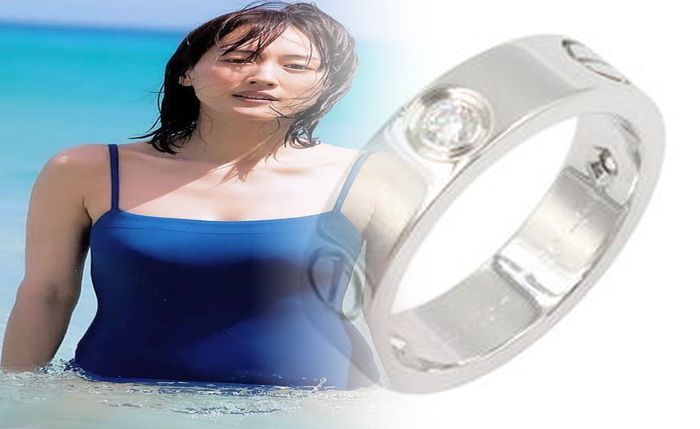 ペア リング カルティエ 値段