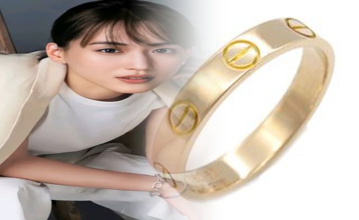 カルティエ 結婚 指輪 タンク