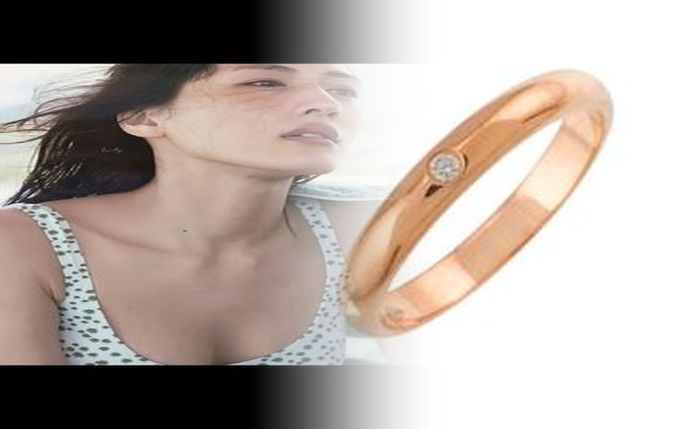 カルティエ 三 連 リング 値段