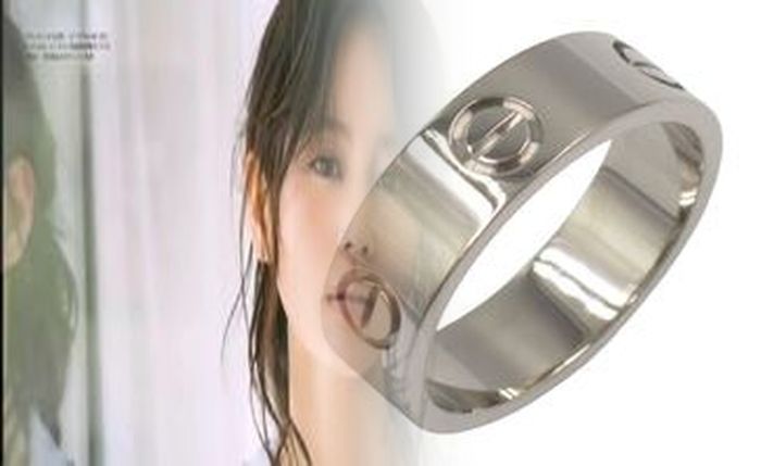 カルティエ 価格 婚約 指輪