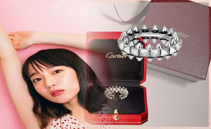 カルティエ 指輪 ラブ リング 値段