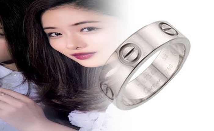 カルティエ c ハート リング 価格