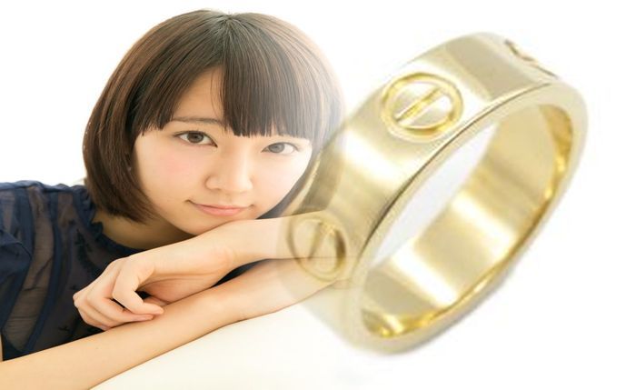 婚約 指輪 カルティエ ソリテール 値段