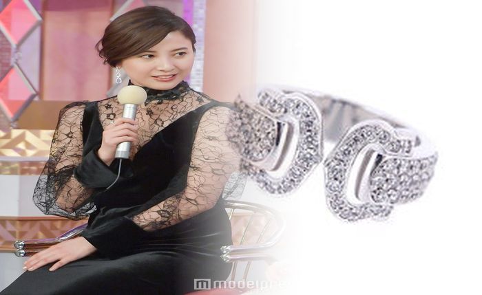 カルティエ 婚約 指輪 70 万