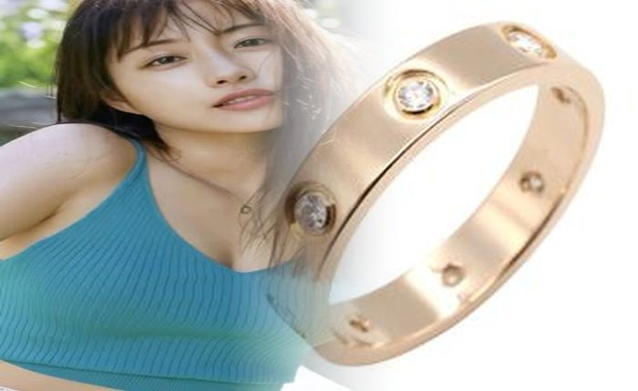 カルティエ 結婚 指輪 love