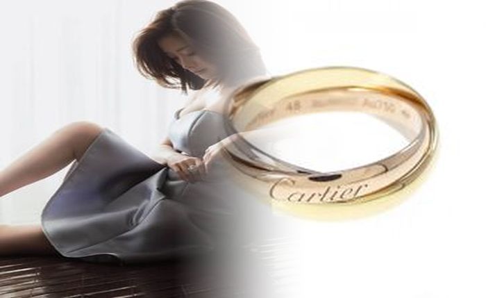 カルティエ 婚約 指輪 20 万