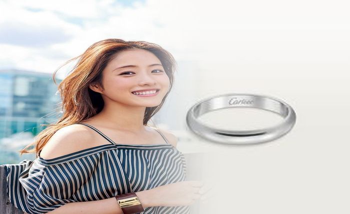 カルティエ 指輪 ラブ リング 値段
