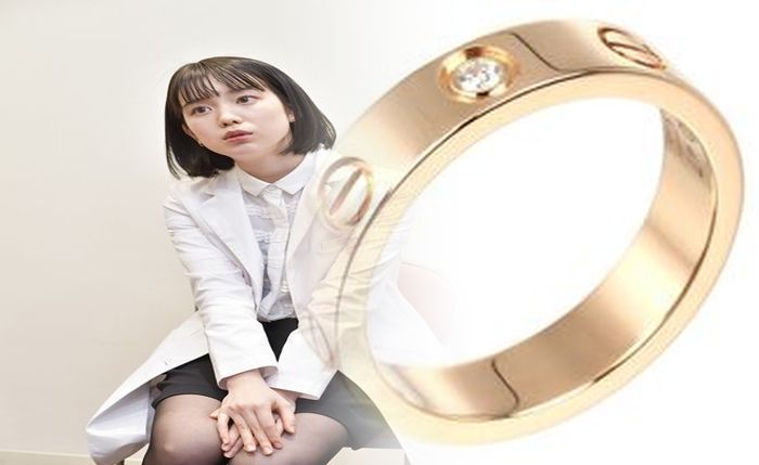 カルティエ トリニティ リング コーデ