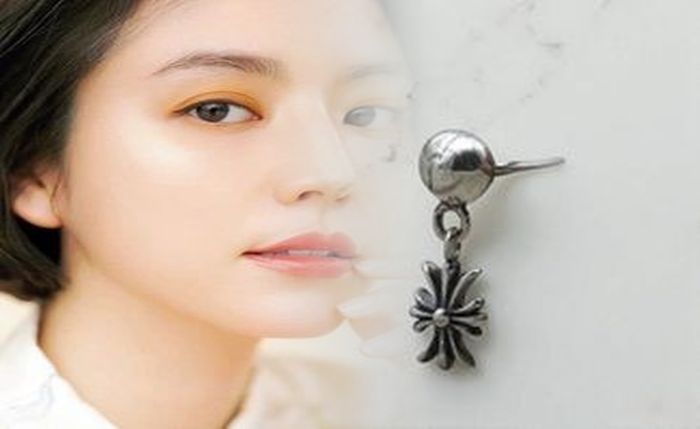 クロム ハーツ 風 ピアス クロス