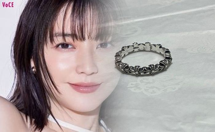 クロム ハーツ ピアス 着用 画像