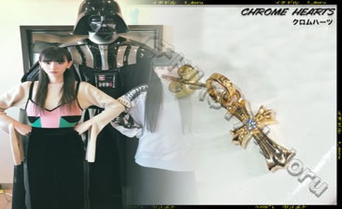 クロム ハーツ 22k ピアス ダイヤ