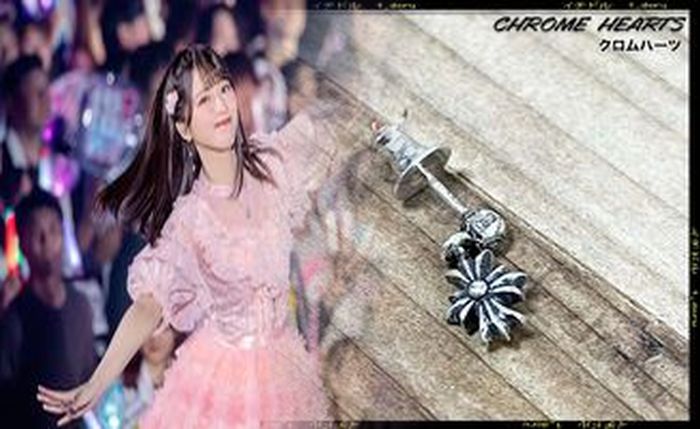 クロム ハーツ スター ピアス