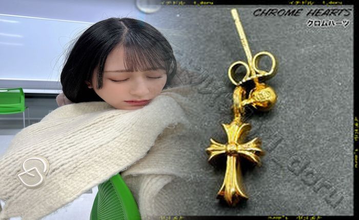 クロム ハーツ クロス ピアス